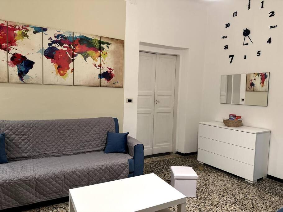 Ridi Che Ti Passa In Vico Del Fieno
